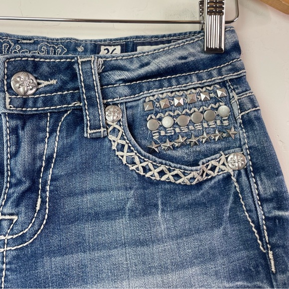 Miss Me Y2K Crystal Studded Embellished Distressed Denim Jean Shorts Size 26 - Picture 5 of 16